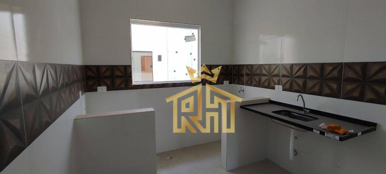 Imagem Sobrado com 2 Quartos à Venda, 45 m² em Maracanã - Praia Grande Imagem Sobrado com 2 Quartos à Venda, 45 m² em Maracanã - Praia Grande