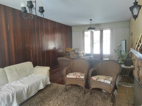 Imagem Casa com 3 Quartos à Venda, 270 m² em Bom Retiro - Teresópolis Imagem Casa com 3 Quartos à Venda, 270 m² em Bom Retiro - Teresópolis