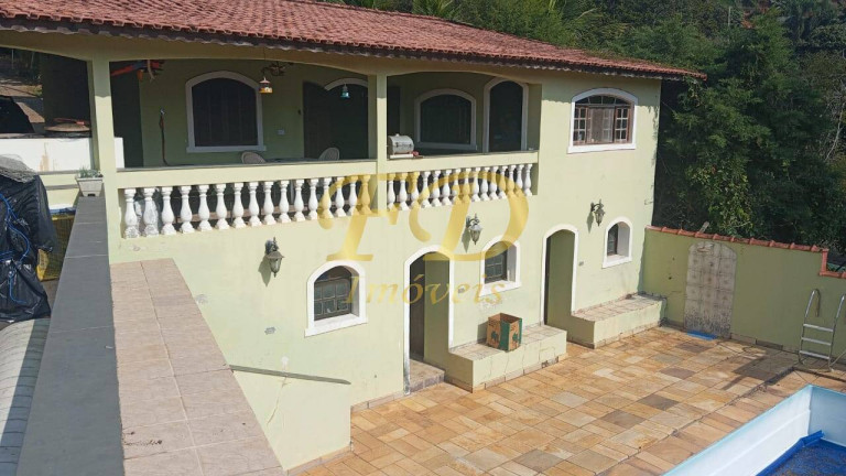 Chácara com 3 Quartos à Venda, 1.000 m² em Igaratá