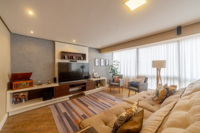 Imóvel com 3 Quartos à Venda,  em Petrópolis - Porto Alegre