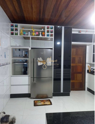 Imagem Casa com 2 Quartos à Venda, 450 m² em Aldeinha - Itapecerica Da Serra Imagem Casa com 2 Quartos à Venda, 450 m² em Aldeinha - Itapecerica Da Serra
