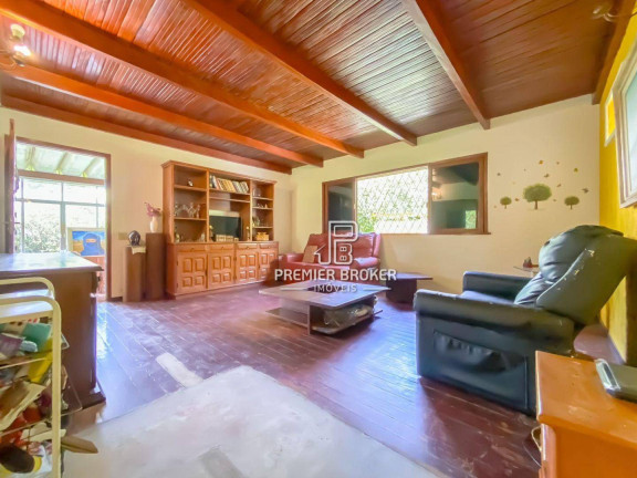 Imagem Casa com 3 Quartos à Venda, 140 m² em Granja Guarani - Teresópolis Imagem Casa com 3 Quartos à Venda, 140 m² em Granja Guarani - Teresópolis