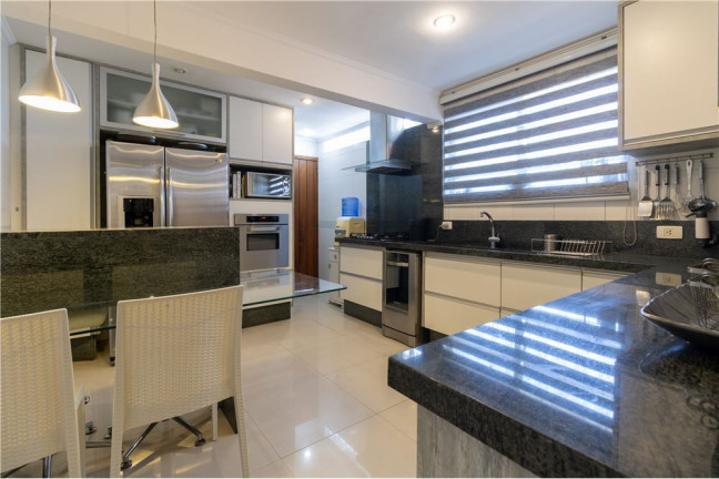 Imagem Casa com 4 Quartos à Venda, em Penha De França - São Paulo Imagem Casa com 4 Quartos à Venda, em Penha De França - São Paulo