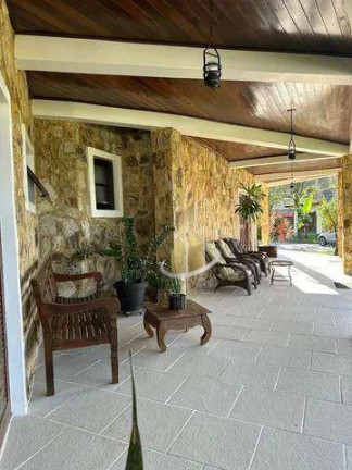 Imagem Sobrado com 6 Quartos à Venda, 566 m² em Horto (morro Das Moças) - Ubatuba Imagem Sobrado com 6 Quartos à Venda, 566 m² em Horto (morro Das Moças) - Ubatuba