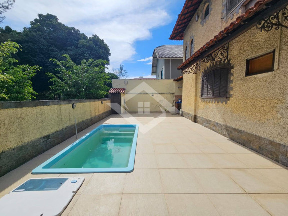 Imagem Casa com 4 Quartos à Venda, 300 m² em Barra Da Tijuca - Rio De Janeiro
