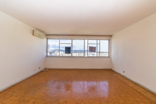 Imagem Apartamento com 3 Quartos à Venda, 174 m² em Centro Histórico - Porto Alegre Imagem Apartamento com 3 Quartos à Venda, 174 m² em Centro Histórico - Porto Alegre