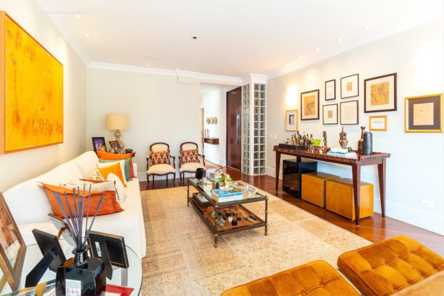Imagem Apartamento com 3 Quartos à Venda, em Moema Pássaros - São Paulo Imagem Apartamento com 3 Quartos à Venda, em Moema Pássaros - São Paulo