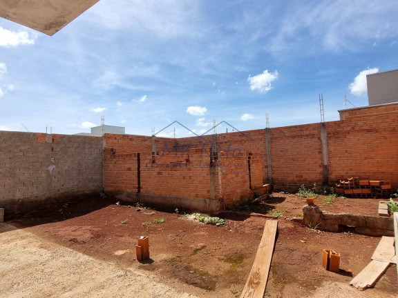 Imagem Casa com 2 Quartos à Venda, 250 m² em Jardim Girassol - Pirassununga