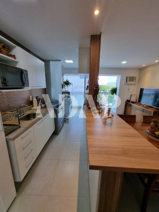 Imagem Imóvel com 4 Quartos à Venda, 156 m² em Vargem Pequena - Rio De Janeiro Imagem Imóvel com 4 Quartos à Venda, 156 m² em Vargem Pequena - Rio De Janeiro