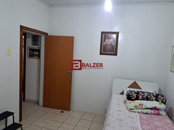 Imagem Casa com 8 Quartos à Venda, 410 m² em Agronômica - Florianópolis