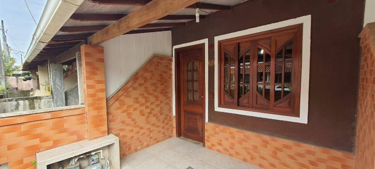 Casa com 2 Quartos à Venda,  em Vista Alegre - São Gonçalo