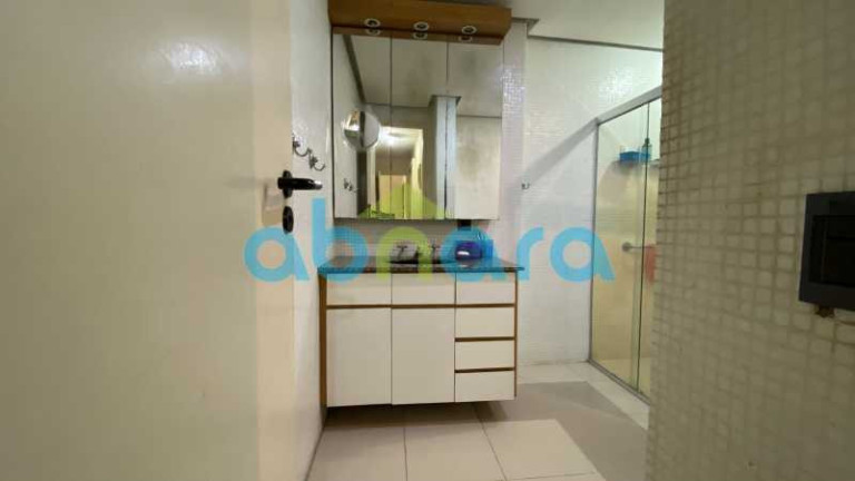 Imagem Apartamento com 2 Quartos à Venda, 95 m² em Copacabana - Rio De Janeiro