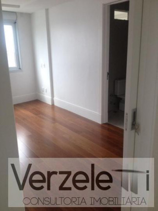 Imagem Apartamento com 3 Quartos à Venda, 180 m² em Centro - Balneário Camboriú Imagem Apartamento com 3 Quartos à Venda, 180 m² em Centro - Balneário Camboriú
