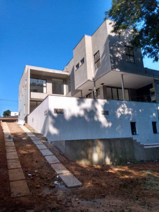Casa com 4 Quartos à Venda, 1.000 m² em Jambeiro