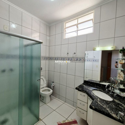 Imagem Casa com 4 Quartos à Venda, 169 m² em Vila Nossa Senhora Das Graças - Franca Imagem Casa com 4 Quartos à Venda, 169 m² em Vila Nossa Senhora Das Graças - Franca