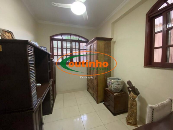Imagem Casa com 4 Quartos à Venda, 360 m² em Tijuca - Rio De Janeiro Imagem Casa com 4 Quartos à Venda, 360 m² em Tijuca - Rio De Janeiro