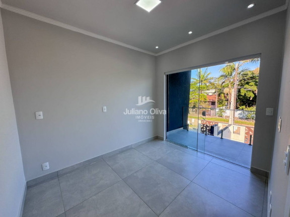Imagem Sobrado com 3 Quartos à Venda, 121 m² em Centro - Itapoá