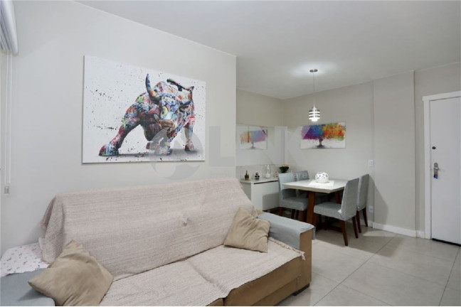 Imagem Apartamento com 3 Quartos à Venda, 66 m² em Vila Ipiranga - Porto Alegre Imagem Apartamento com 3 Quartos à Venda, 66 m² em Vila Ipiranga - Porto Alegre