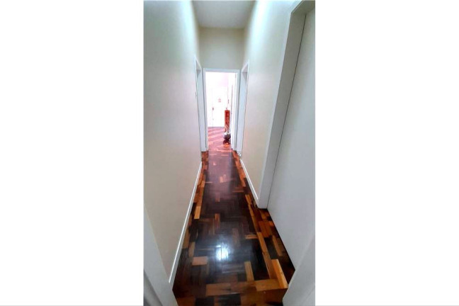 Imagem Imóvel com 3 Quartos à Venda,  em Petrópolis - Porto Alegre