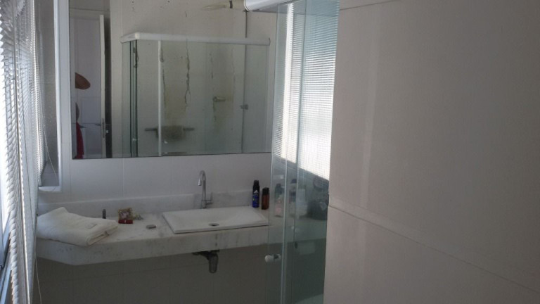 Imagem Apartamento com 4 Quartos à Venda, 235 m² em Pitangueiras - Guarujá