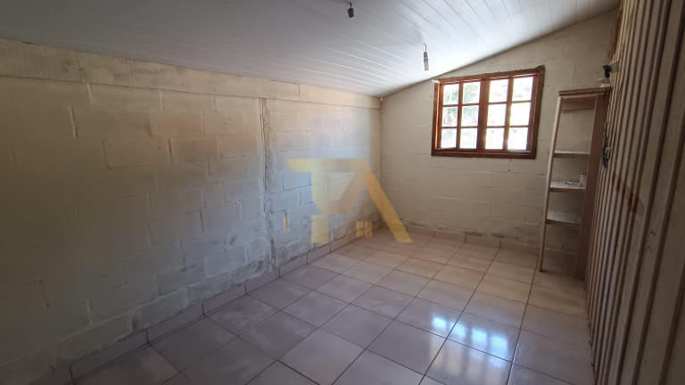 Imagem Imóvel com 2 Quartos à Venda, 35 m² em Espraiado - Paulo Lopes Imagem Imóvel com 2 Quartos à Venda, 35 m² em Espraiado - Paulo Lopes