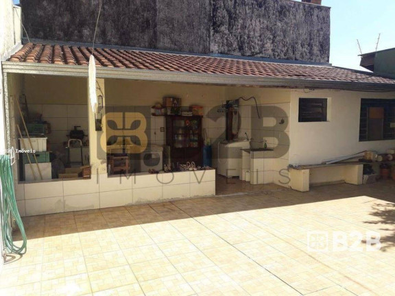 Imagem Casa com 3 Quartos à Venda, 180 m² em Parque Dos Eucaliptos - Bauru