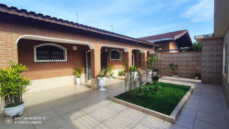 Imagem Casa com 4 Quartos à Venda, 264 m² em Balneario Florida - Praia Grande Imagem Casa com 4 Quartos à Venda, 264 m² em Balneario Florida - Praia Grande