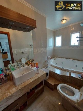Imagem Casa com 4 Quartos à Venda, 360 m² em Centro - Pelotas Imagem Casa com 4 Quartos à Venda, 360 m² em Centro - Pelotas