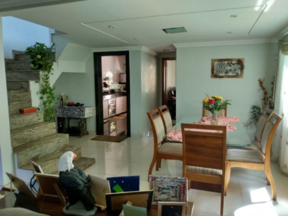 Imagem Casa com 4 Quartos à Venda, 330 m² em Colonial - Contagem