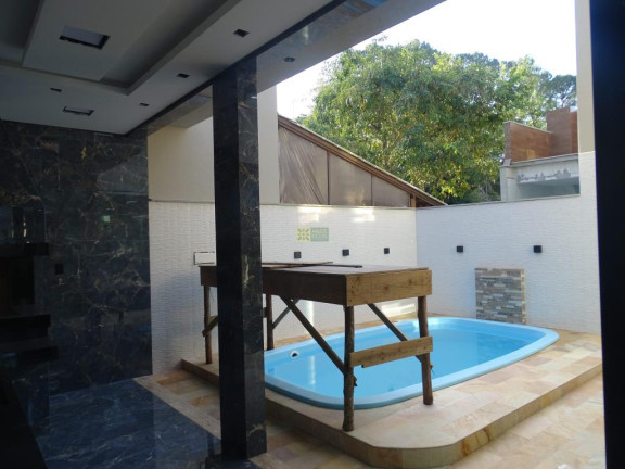Imagem Casa com 3 Quartos à Venda, 215 m² em Vila Nova - Porto Belo