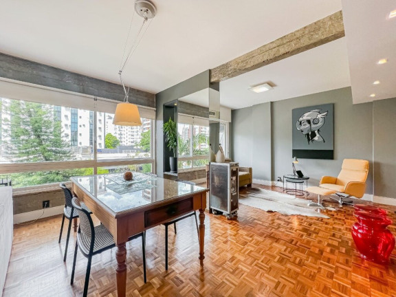 Imagem Imóvel com 3 Quartos à Venda, em Rio Branco - Porto Alegre Imagem Imóvel com 3 Quartos à Venda, em Rio Branco - Porto Alegre