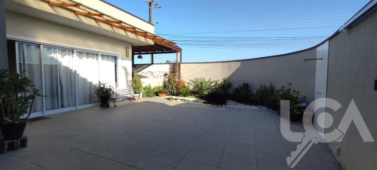 Imagem Casa com 3 Quartos à Venda, 256 m² em Pontal De Santa Marina - Caraguatatuba