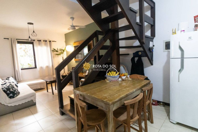 Imagem Sobrado com 3 Quartos à Venda, 79 m² em Bombas - Bombinhas
