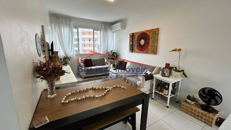 Imagem Apartamento com 2 Quartos à Venda, 64 m² em José Menino - Santos