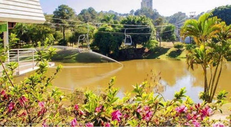 Imagem Terreno à Venda, 256 m² em Jardim Santo Antônio - Atibaia