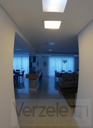 Imagem Apartamento com 3 Quartos à Venda, 250 m² em Centro - Balneário Camboriú Imagem Apartamento com 3 Quartos à Venda, 250 m² em Centro - Balneário Camboriú