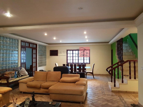 Imagem Casa com 3 Quartos à Venda, 700 m² em Itaocaia Valley (itaipuaçu) - Maricá Imagem Casa com 3 Quartos à Venda, 700 m² em Itaocaia Valley (itaipuaçu) - Maricá