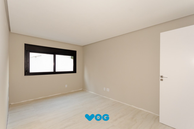 Imagem Imóvel com 3 Quartos à Venda, 130 m² em Petrópolis - Porto Alegre Imagem Imóvel com 3 Quartos à Venda, 130 m² em Petrópolis - Porto Alegre