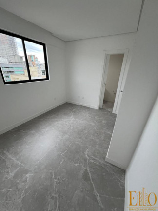 Imagem Cobertura com 3 Quartos à Venda, 112 m² em Meia Praia - Itapema