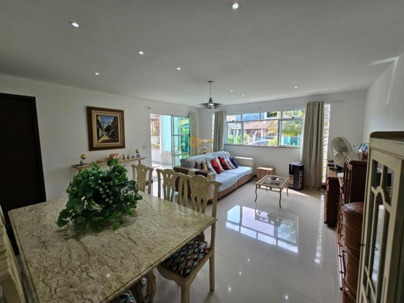 Imagem Casa com 2 Quartos à Venda, 345 m² em Vargem Grande - Teresópolis