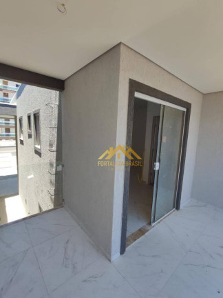 Imagem Imóvel com 4 Quartos à Venda, 150 m² em Sapiranga - Fortaleza Imagem Imóvel com 4 Quartos à Venda, 150 m² em Sapiranga - Fortaleza