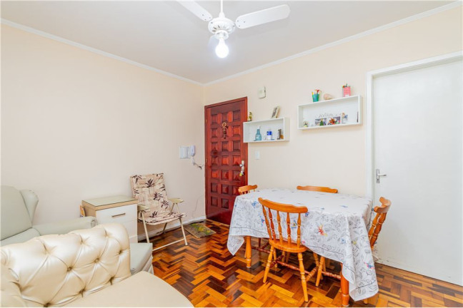Imagem Imóvel com 2 Quartos à Venda, em Menino Deus - Porto Alegre Imagem Imóvel com 2 Quartos à Venda, em Menino Deus - Porto Alegre
