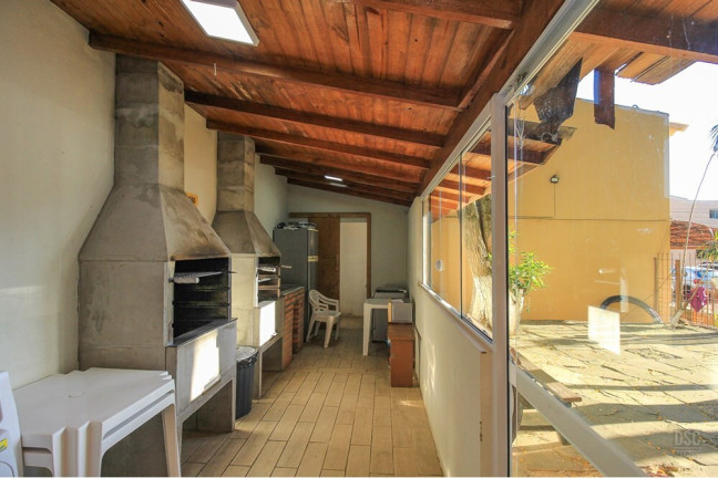 Imagem Casa com 1 Quarto à Venda, 70 m² em Guarujá - Porto Alegre