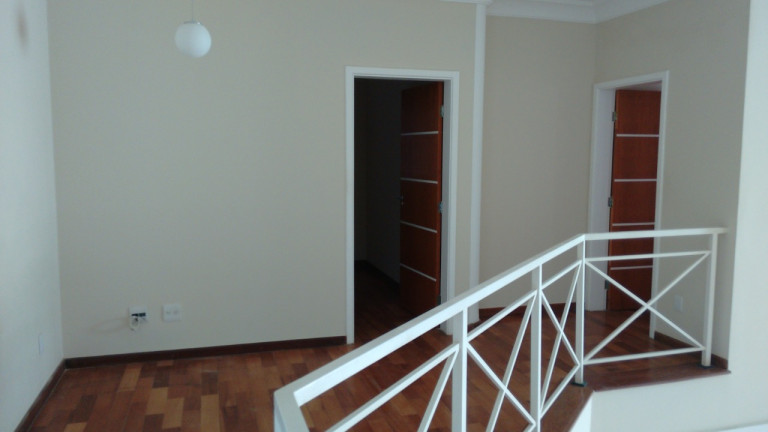 Imagem Sobrado com 3 Quartos à Venda ou Locação, 268 m² em Chácara Reunidas São Jorge - Sorocaba Imagem Sobrado com 3 Quartos à Venda ou Locação, 268 m² em Chácara Reunidas São Jorge - Sorocaba