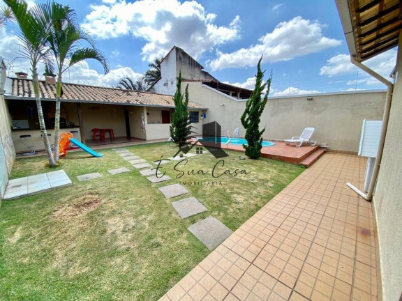 Imagem Casa com 2 Quartos à Venda, 150 m² em Braúnas - Belo Horizonte Imagem Casa com 2 Quartos à Venda, 150 m² em Braúnas - Belo Horizonte
