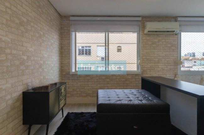 Imagem Apartamento com 1 Quarto à Venda, 66 m² em Passo Da Areia - Porto Alegre
