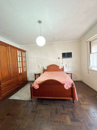 Imagem Casa com 5 Quartos à Venda, 232 m² em Menino Deus - Porto Alegre Imagem Casa com 5 Quartos à Venda, 232 m² em Menino Deus - Porto Alegre