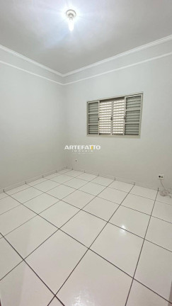Imagem Casa com 3 Quartos à Venda, 270 m²