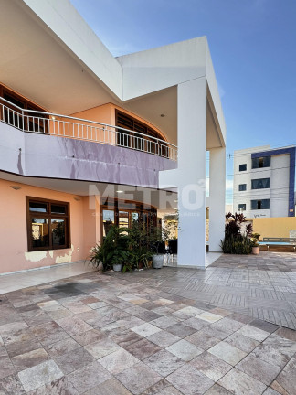 Imagem Casa com 4 Quartos à Venda, 370 m² em Orla - Petrolina Imagem Casa com 4 Quartos à Venda, 370 m² em Orla - Petrolina