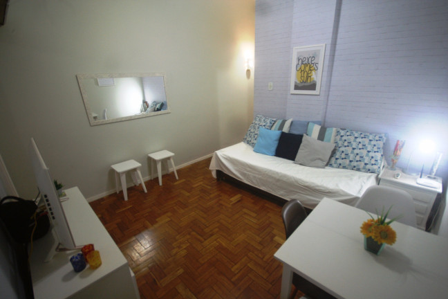 Imagem Apartamento com 1 Quarto para Temporada, 40 m² em Copacabana - Rio De Janeiro